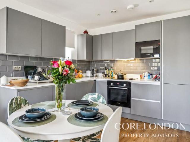 Apartment for rent in London Borough of Ealing, Greater London