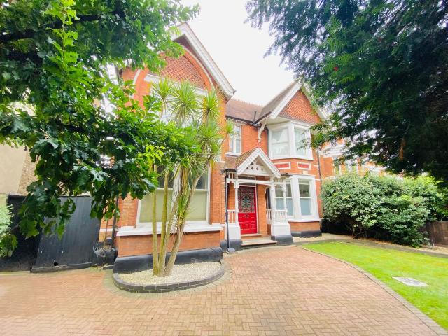 Apartment for rent in London Borough of Ealing, Greater London