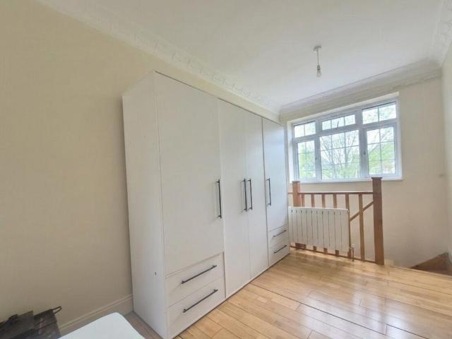 Apartment for rent in London Borough of Ealing, Greater London