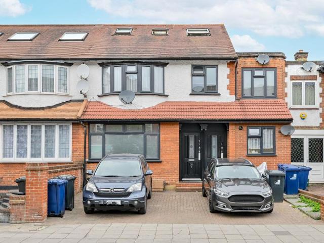 Apartment for rent in London Borough of Ealing, Greater London