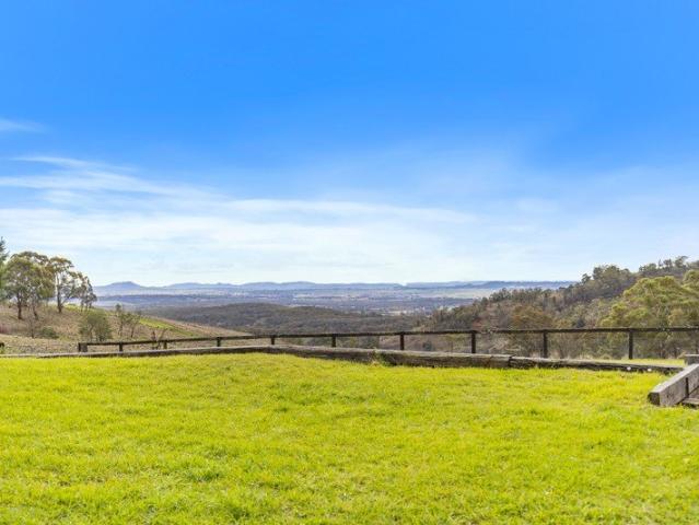 Cottage for sale in Running Stream, New South Wales