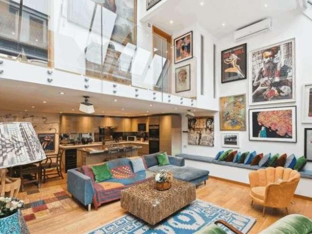 Apartment for rent in Lot's Village, Greater London