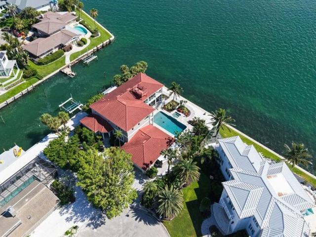 House for sale in Longboat Key