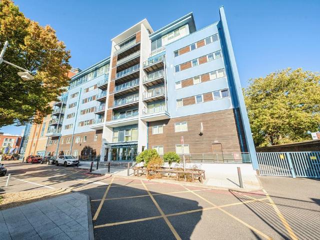 Apartment for rent in Portsea, Portsmouth