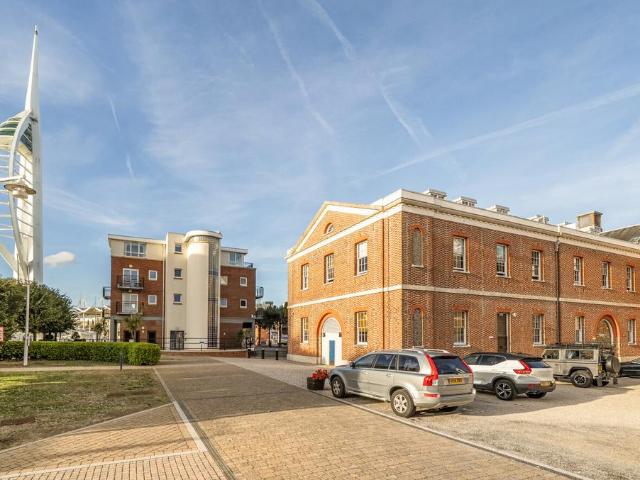 Apartment for rent in Portsea, Portsmouth