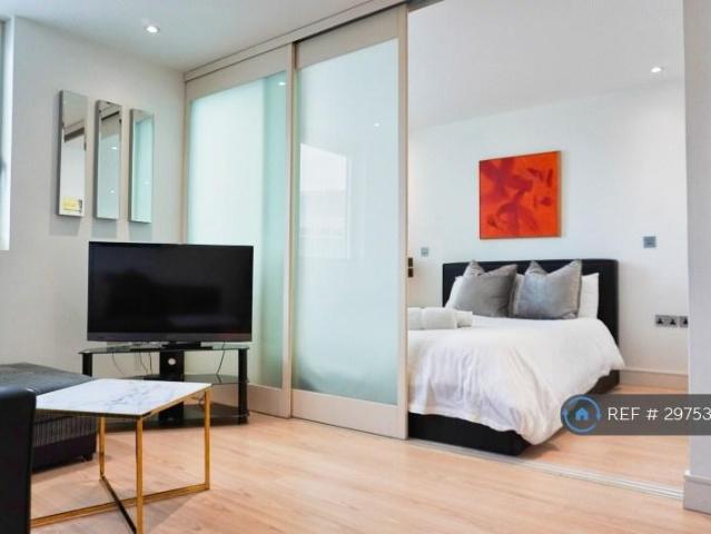 House for rent in Portsea, City Of Portsmouth