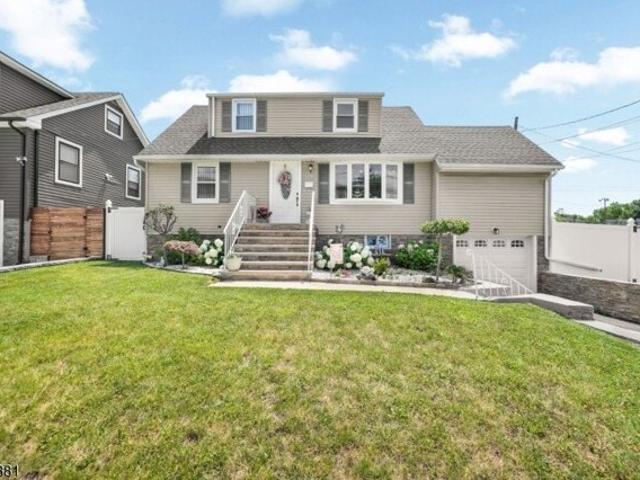 House for sale in Hillside, New Jersey