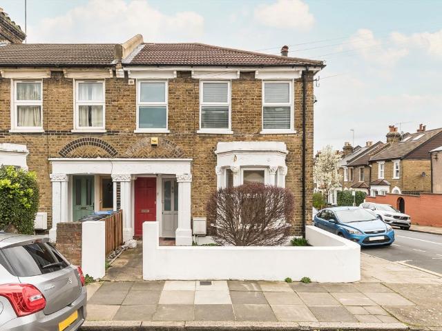 Apartment for rent in East Greenwich, Greater London