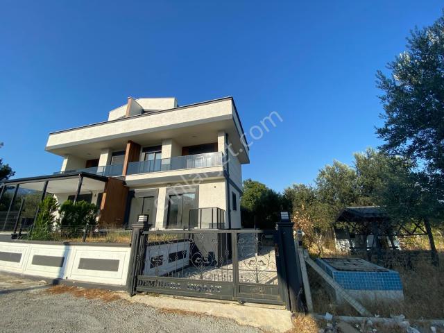 Edremit, Balikesir içerisinde satılık Villa