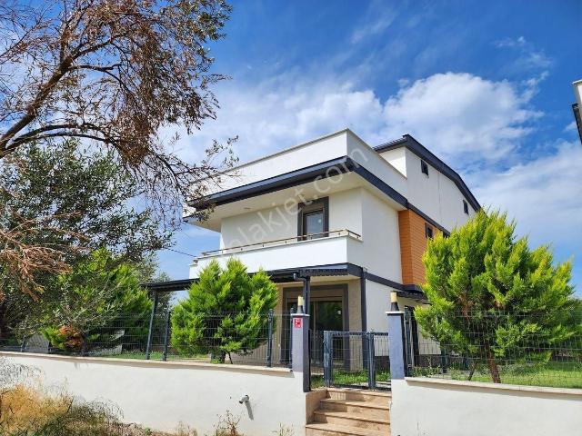 Edremit, Balikesir içerisinde satılık Villa
