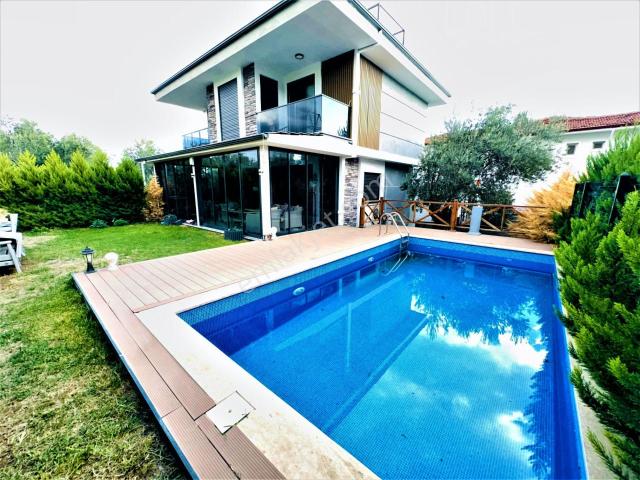 Edremit, Balikesir içerisinde satılık Villa