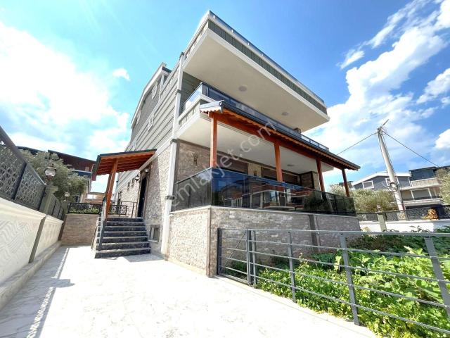Edremit, Balikesir içerisinde satılık Villa