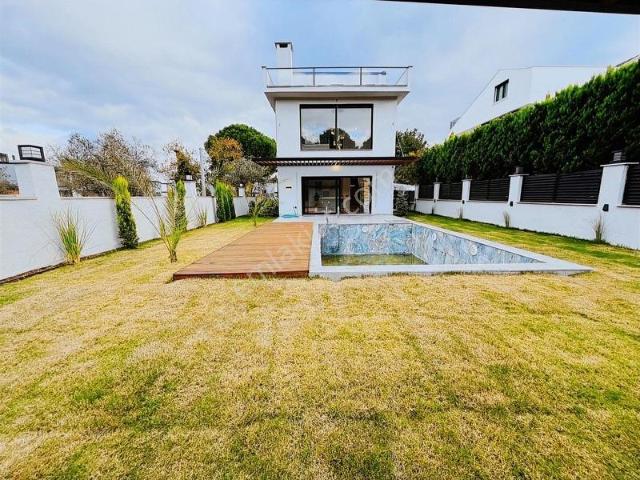 Edremit, Balikesir içerisinde satılık Villa