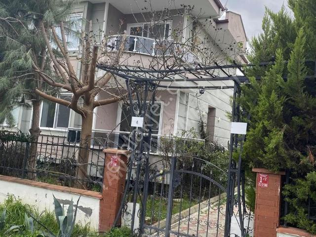 Edremit, Balikesir içerisinde satılık Villa