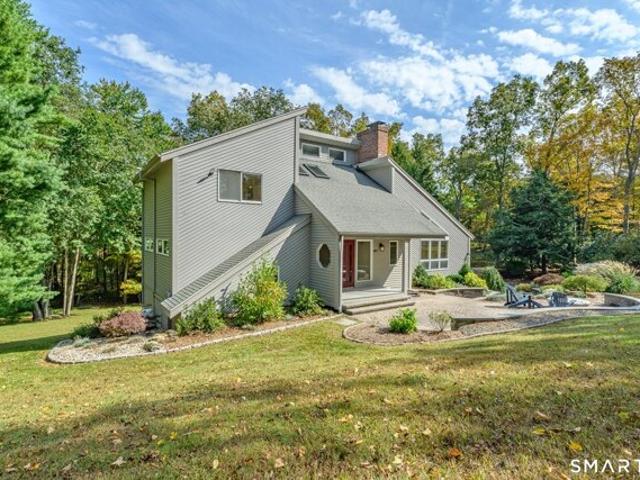 House for sale in Gurleyville, Mansfield