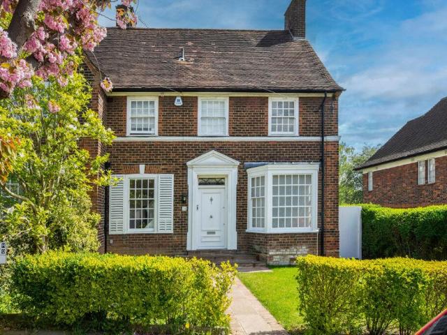 House for rent in Hampstead Garden Suburb, Greater London