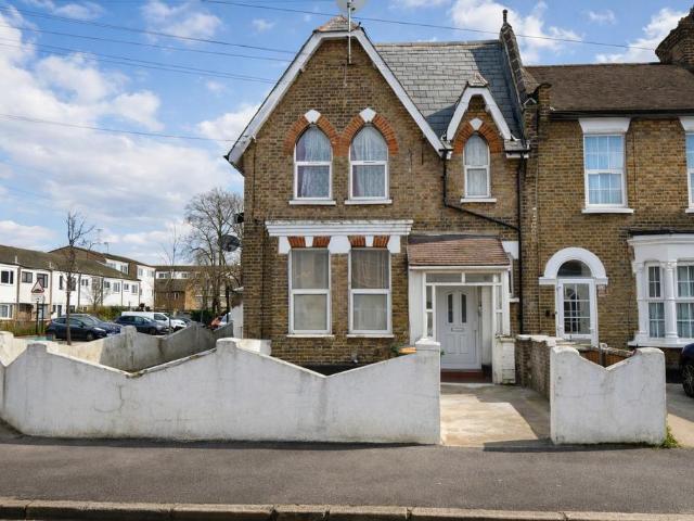 Apartment for rent in Maryland, Isle Of Man