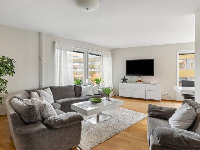 Bostad till salu i Solna, Stockholm