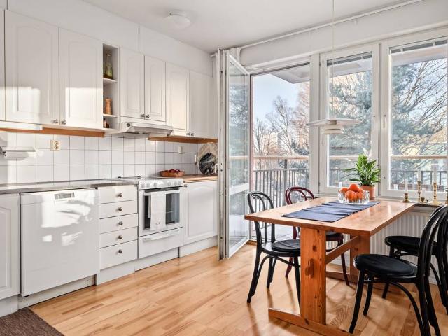 Bostad till salu i Solna, Stockholm