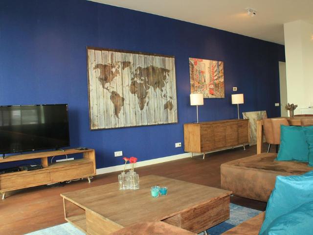 Appartement te huur in Zuid, Amsterdam