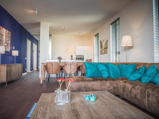 Appartement te huur in Zuid, Amsterdam