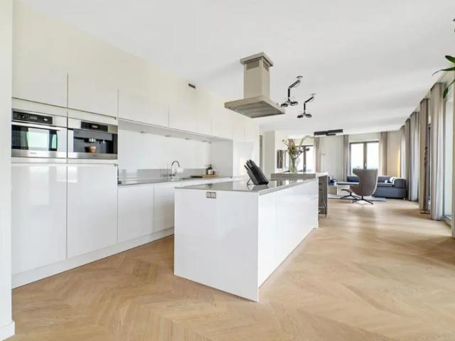 Appartement te huur in Zuid, Amsterdam