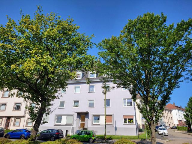 Dachgeschosswohnung kaufen in Huttrop, Essen