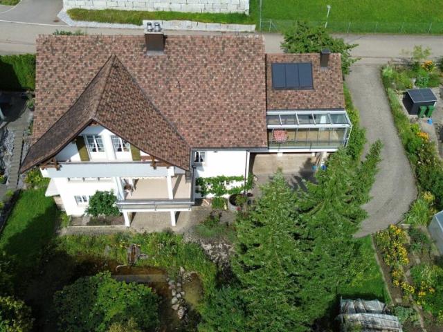 Einfamilienhaus kaufen in Hinwil, Zürich