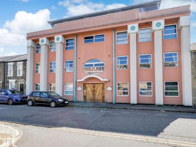 House for sale in Arbury, Cambridgeshire