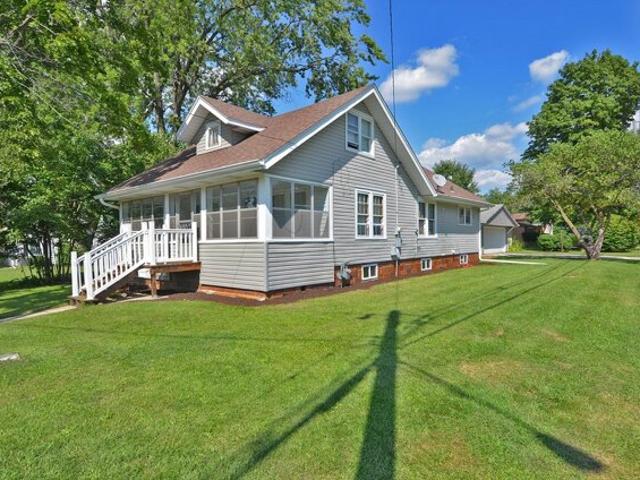 House for sale in Ottawa, Illinois