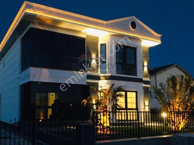 Çorum Merkez içerisinde satılık Villa
