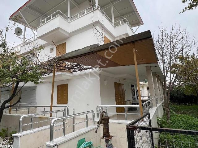 Kuşadasi, Aydin içerisinde satılık Villa