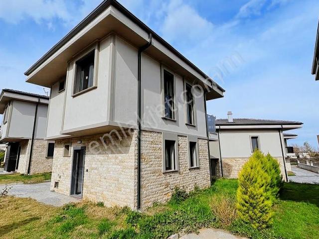 Kuşadasi, Aydin içerisinde satılık Villa
