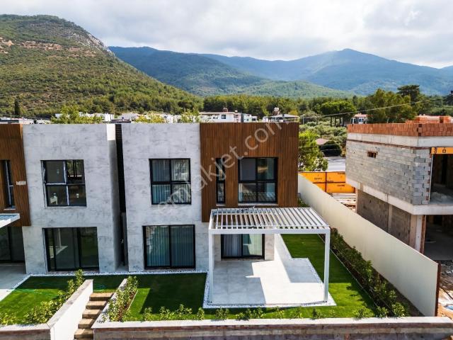 Kuşadasi, Aydin içerisinde satılık Villa