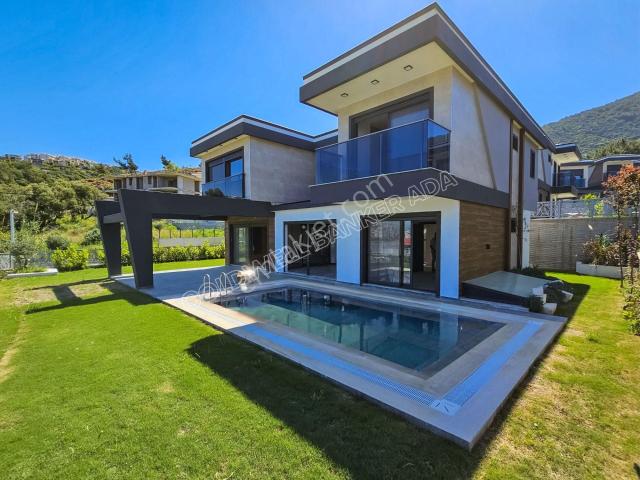 Kuşadasi, Aydin içerisinde satılık Villa