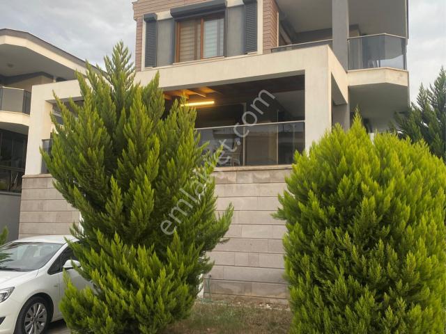 Kuşadasi, Aydin içerisinde satılık Villa