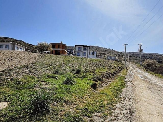 Güzelbahçe, İzmir içerisinde satılık Arsa