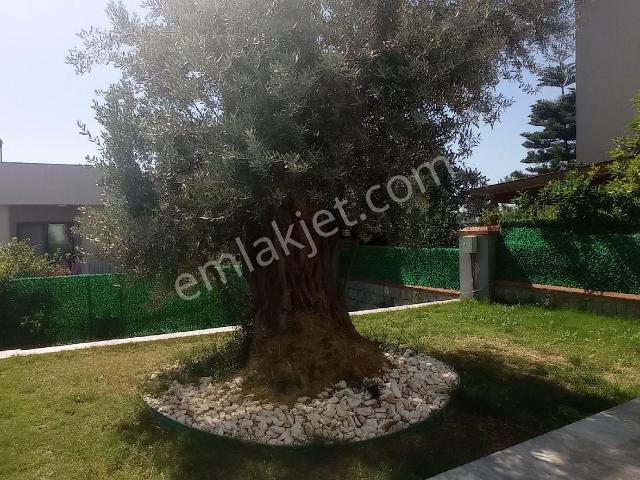 Güzelbahçe, İzmir içerisinde satılık Villa