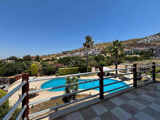 Güzelbahçe, İzmir içerisinde kiralık Villa