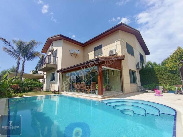 Güzelbahçe, İzmir içerisinde satılık Villa