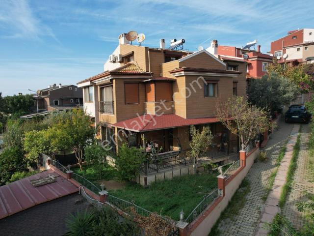 Güzelbahçe, İzmir içerisinde satılık Villa