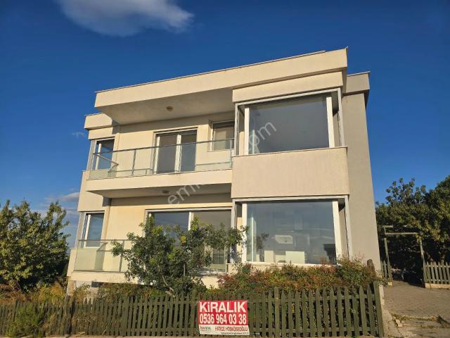 Panorama Sitesi, Güzelbahçe içerisinde kiralık Villa