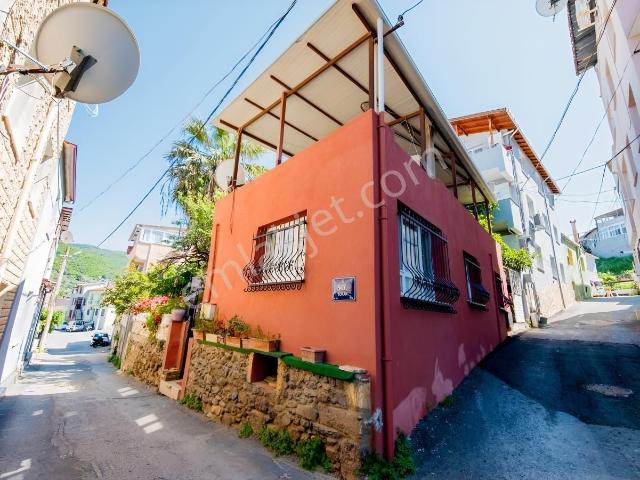Güzelbahçe, İzmir içerisinde satılık Villa