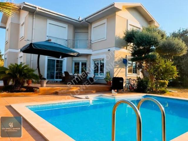 Güzelbahçe, İzmir içerisinde satılık Villa