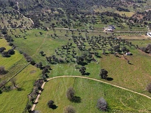 Güzelbahçe, İzmir içerisinde satılık Arsa