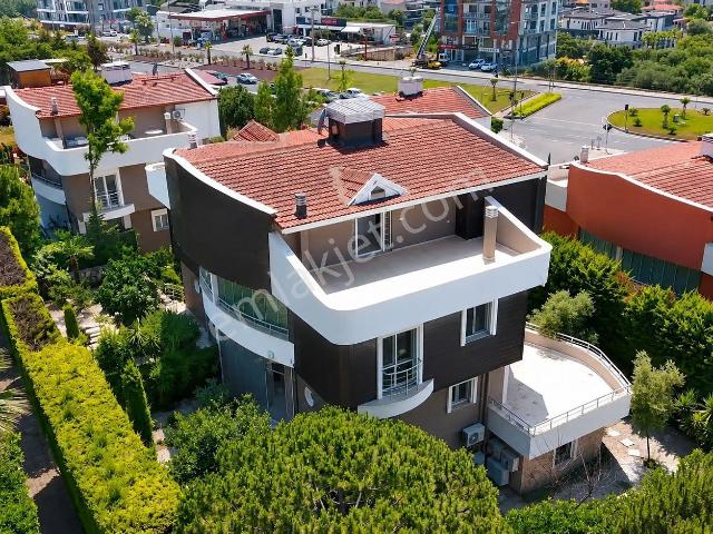 Güzelbahçe, İzmir içerisinde satılık Villa