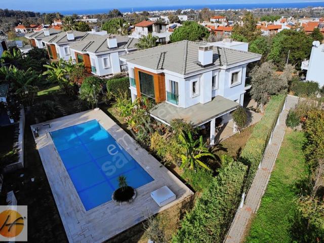 Güzelbahçe, İzmir içerisinde satılık Villa