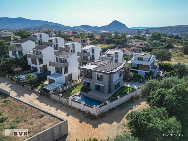 Güzelbahçe, İzmir içerisinde satılık Villa