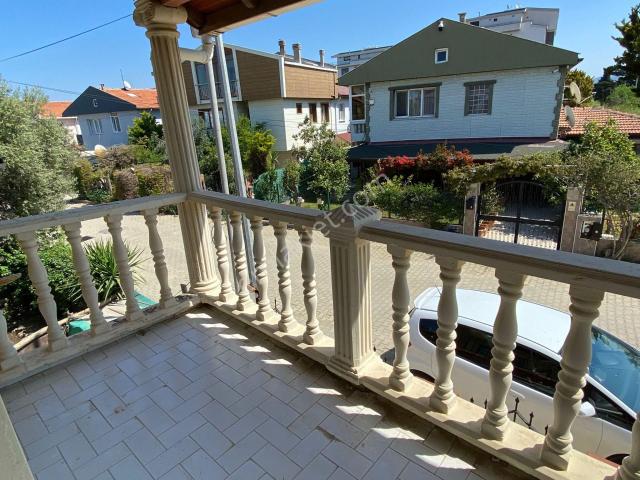 Güzelbahçe, İzmir içerisinde satılık Villa