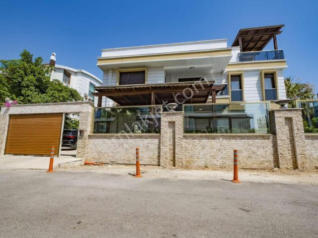 Muratpaşa, Antalya içerisinde satılık Villa